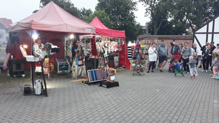 img-036c342c16ae8eb826221bc3d2d04162-v.jpg
